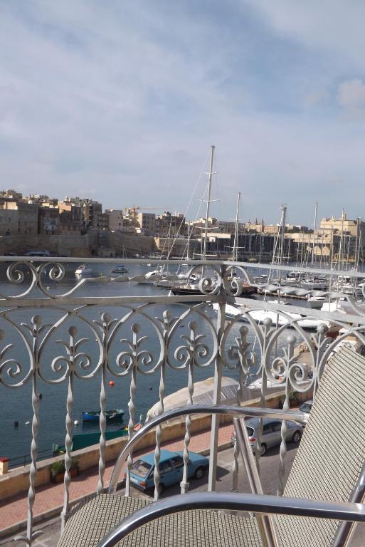 Villa Del Porto Kalkara Екстериор снимка